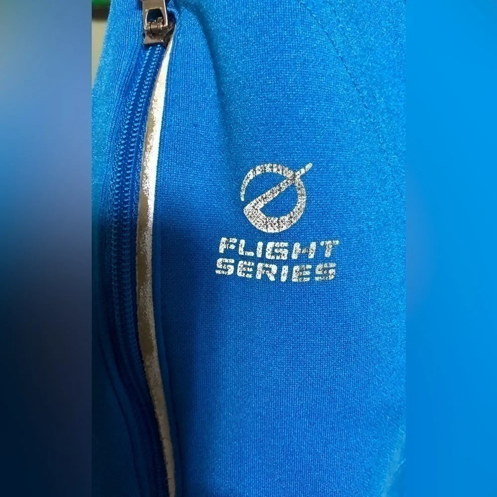 ☄️North Face Blue Gray Flight Series Half Zip Jacket